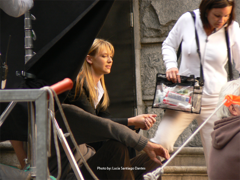 Illustration for article titled Fringe Set Pics